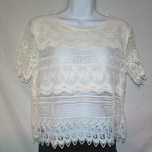 Banana Republic Bone White Lace Crochet Short Sleeve Top
